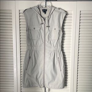 Theory Cream Hooded long Reece Vest Sz 2 double zipper front cinched waist